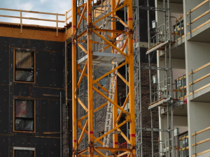 8 Tips For Ladder Safety in Construction